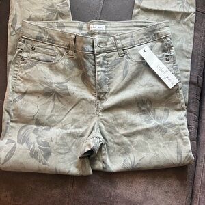 Floral Patterned Pants